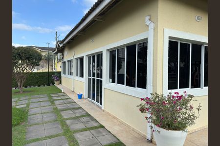 Casa de condomínio para alugar com 135m², 4 quartos e 3 vagas Casa de condomínio para alugar com 135m², 4 quartos e 3 vagasAcademia