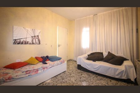 Casa à venda com 1 quarto, 60m² em Cidade São Mateus, São Paulo