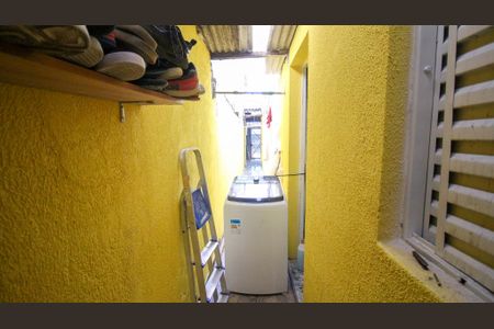 Casa à venda com 60m², 1 quarto e 2 vagasCorredor