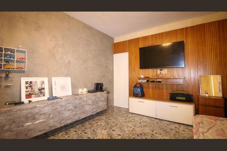 Casa à venda com 1 quarto, 60m² em Cidade São Mateus, São Paulo