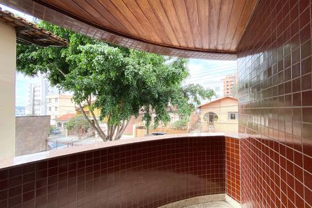 Apartamento à venda com 218m², 4 quartos e 3 vagas