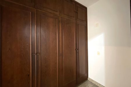 Apartamento à venda com 218m², 4 quartos e 3 vagas