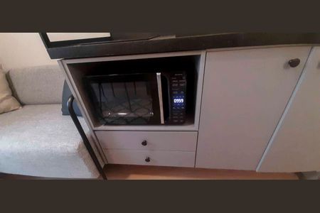 Cozinha de apartamento à venda com 1 quarto, 25m² em Vila Butantã, São Paulo