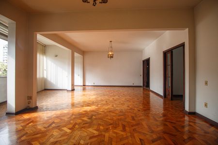 Apartamento à venda com 286m², 7 quartos e 1 vaga Apartamento à venda com 286m², 7 quartos e 1 vagaSala