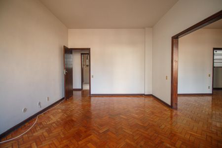 Apartamento à venda com 286m², 7 quartos e 1 vaga Apartamento à venda com 286m², 7 quartos e 1 vagaQuarto 3