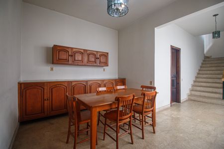 Apartamento à venda com 286m², 7 quartos e 1 vaga Apartamento à venda com 286m², 7 quartos e 1 vagaSala de Jantar