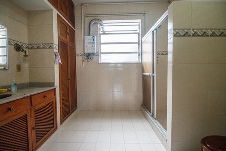 Apartamento à venda com 286m², 7 quartos e 1 vaga Apartamento à venda com 286m², 7 quartos e 1 vagaBanheiro 2