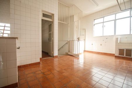 Apartamento à venda com 286m², 7 quartos e 1 vaga Apartamento à venda com 286m², 7 quartos e 1 vagaÁrea de Serviço