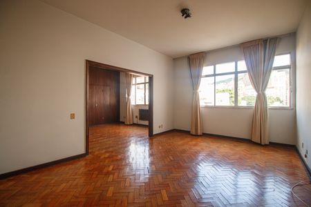 Apartamento à venda com 286m², 7 quartos e 1 vaga Apartamento à venda com 286m², 7 quartos e 1 vagaQuarto 3
