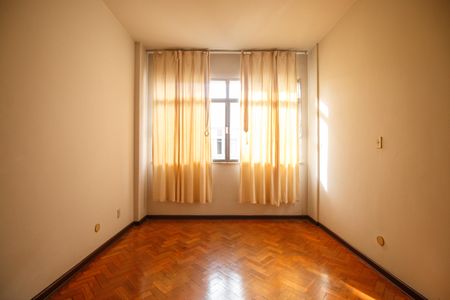 Apartamento à venda com 286m², 7 quartos e 1 vaga Apartamento à venda com 286m², 7 quartos e 1 vagaQuarto 6