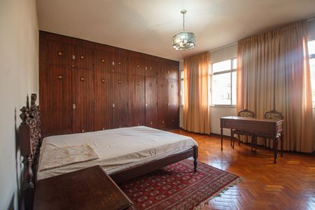 Apartamento à venda com 286m², 7 quartos e 1 vaga Apartamento à venda com 286m², 7 quartos e 1 vagaQuarto 4