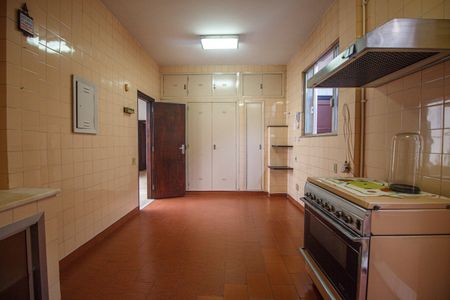 Apartamento à venda com 286m², 7 quartos e 1 vaga Apartamento à venda com 286m², 7 quartos e 1 vagaCozinha
