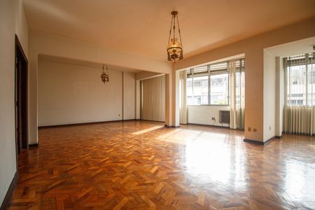 Apartamento à venda com 286m², 7 quartos e 1 vaga Apartamento à venda com 286m², 7 quartos e 1 vagaSala