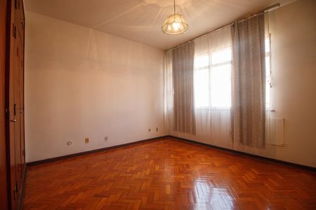 Apartamento à venda com 286m², 7 quartos e 1 vaga Apartamento à venda com 286m², 7 quartos e 1 vagaQuarto 5