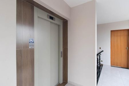 Apartamento à venda com 40m², 2 quartos e sem vaga Apartamento à venda com 40m², 2 quartos e sem vagaElevador
