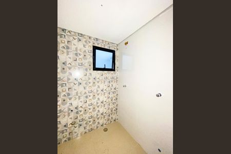 Apartamento à venda com 40m², 2 quartos e sem vaga Apartamento à venda com 40m², 2 quartos e sem vagaBanheiro