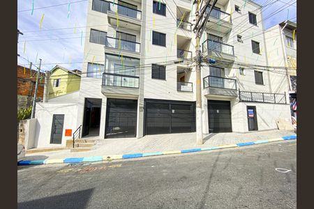 Apartamento à venda com 40m², 2 quartos e sem vaga Apartamento à venda com 40m², 2 quartos e sem vagaFachada
