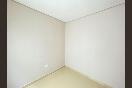 Quarto 1 de apartamento à venda com 2 quartos, 40m² em Parque Vitoria, São Paulo