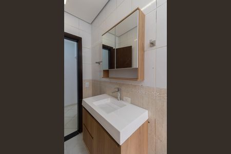 Casa para alugar com 130m², 3 quartos e 1 vaga Casa para alugar com 130m², 3 quartos e 1 vagaBanheiro