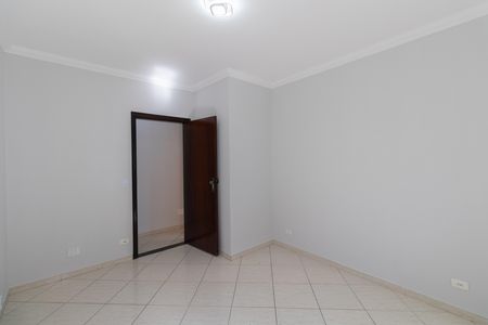 Casa para alugar com 130m², 3 quartos e 1 vaga Casa para alugar com 130m², 3 quartos e 1 vagaSuíte