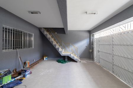 Casa para alugar com 130m², 3 quartos e 1 vaga Casa para alugar com 130m², 3 quartos e 1 vagaGaragem