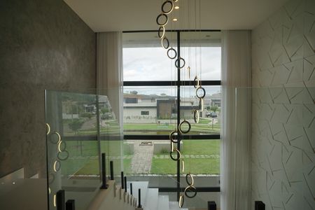 Casa de condomínio para alugar com 442m², 6 quartos e 3 vagasEscada