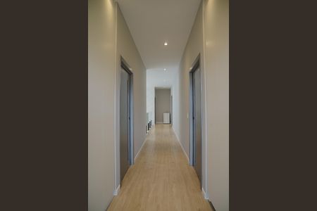 Casa de condomínio para alugar com 442m², 6 quartos e 3 vagasCorredor