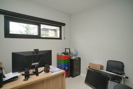 Casa de condomínio para alugar com 442m², 6 quartos e 3 vagasEscritório