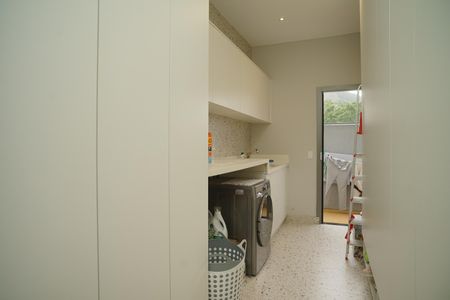 Casa de condomínio para alugar com 442m², 6 quartos e 3 vagasÁrea de Serviço