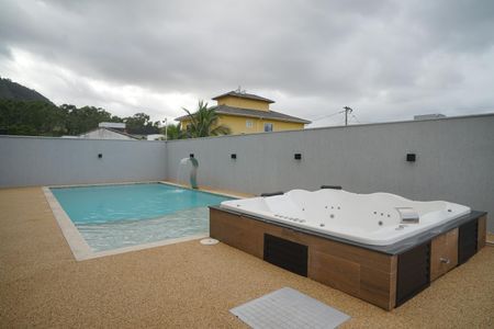 Casa de condomínio para alugar com 442m², 6 quartos e 3 vagasÁrea externa