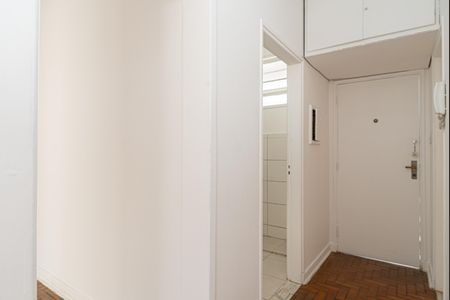 Apartamento para alugar com 62m², 2 quartos e sem vaga Apartamento para alugar com 62m², 2 quartos e sem vagaCorredor