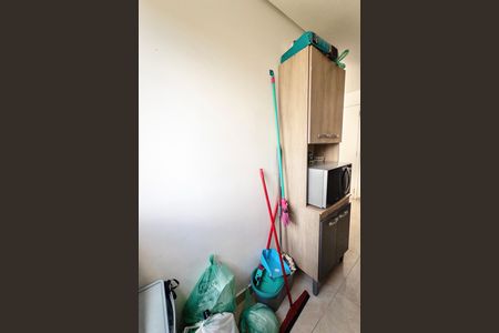 Apartamento para alugar com 44m², 2 quartos e 1 vaga Apartamento para alugar com 44m², 2 quartos e 1 vagaCozinha e Área de Serviço