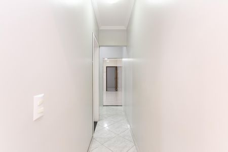 Corredor  de casa para alugar com 2 quartos, 100m² em Conjunto Habitacional Aguia de Haia, São Paulo