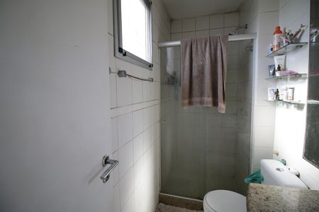 Apartamento à venda com 115m², 2 quartos e 2 vagasBanheiro da Suíte 1