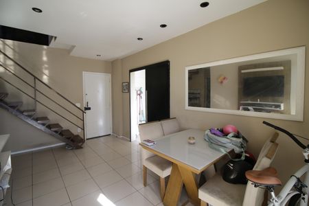 Apartamento à venda com 115m², 2 quartos e 2 vagassala