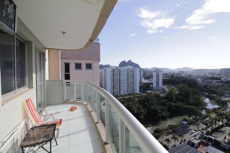 Apartamento à venda com 115m², 2 quartos e 2 vagasVaranda