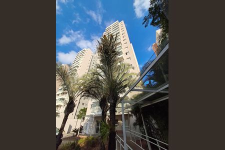 Apartamento à venda com 35m², 1 quarto e sem vaga Apartamento à venda com 35m², 1 quarto e sem vagaFachada