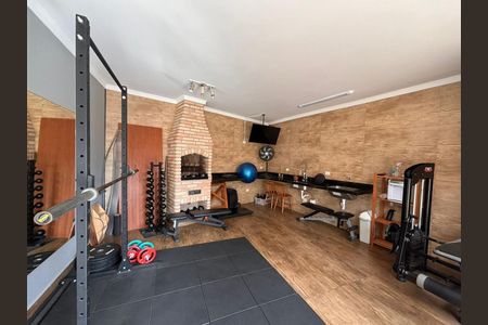 Casa à venda com 240m², 2 quartos e 3 vagas Casa à venda com 240m², 2 quartos e 3 vagasÁrea externa