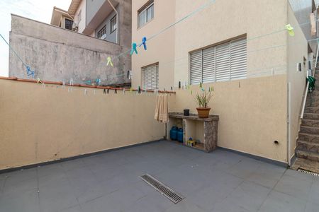 Casa para alugar com 158m², 3 quartos e 2 vagasQuintal