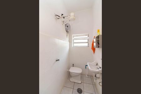 Casa para alugar com 158m², 3 quartos e 2 vagasBanheiro de Serviço