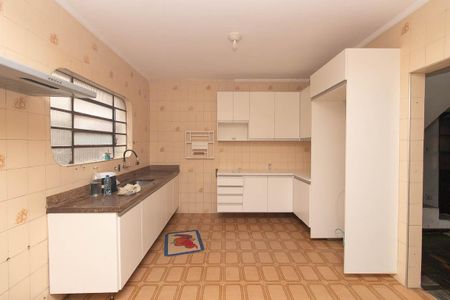 Casa à venda com 120m², 4 quartos e 2 vagasCozinha