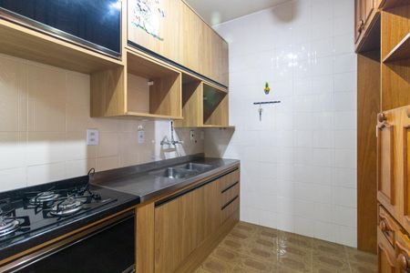 Apartamento à venda com 123m², 3 quartos e sem vagaCozinha e Área de Serviço
