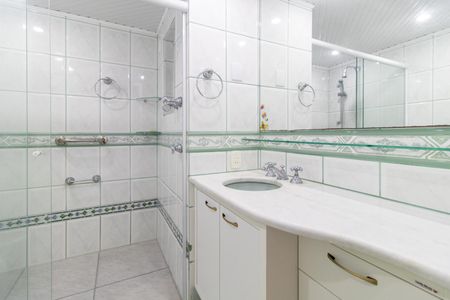 Apartamento à venda com 123m², 3 quartos e sem vagaBanheiro 2