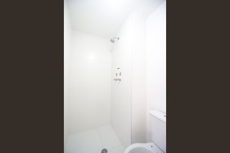 Banheiro da suíte de apartamento para alugar com 1 quarto, 43m² em Tatuapé, São Paulo