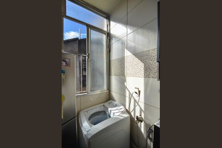 Apartamento à venda com 60m², 2 quartos e sem vagaCozinha e Área de Serviço