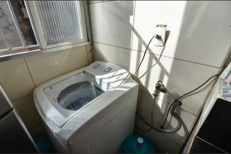 Apartamento à venda com 60m², 2 quartos e sem vagaCozinha e Área de Serviço