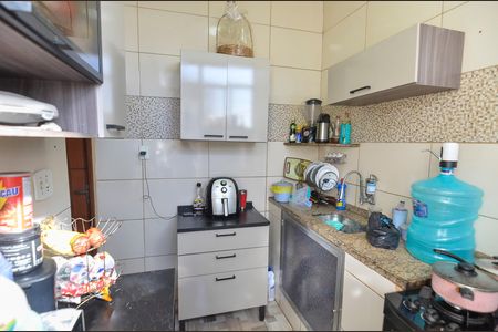 Apartamento à venda com 60m², 2 quartos e sem vagaCozinha e Área de Serviço