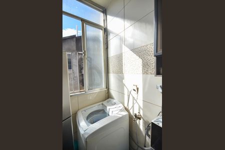 Apartamento à venda com 60m², 2 quartos e sem vagaCozinha e Área de Serviço