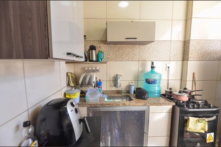 Apartamento à venda com 60m², 2 quartos e sem vagaCozinha e Área de Serviço
