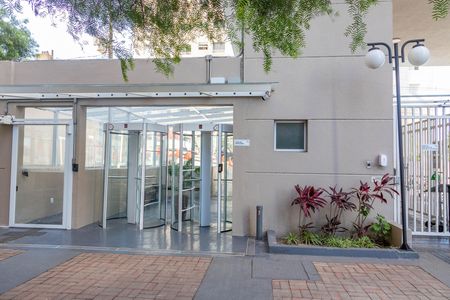 Apartamento à venda com 44m², 2 quartos e sem vaga Apartamento à venda com 44m², 2 quartos e sem vagaEntrada moradores